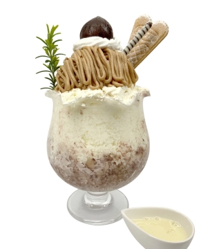 【季節限定】贅沢モンブランかき氷を開く