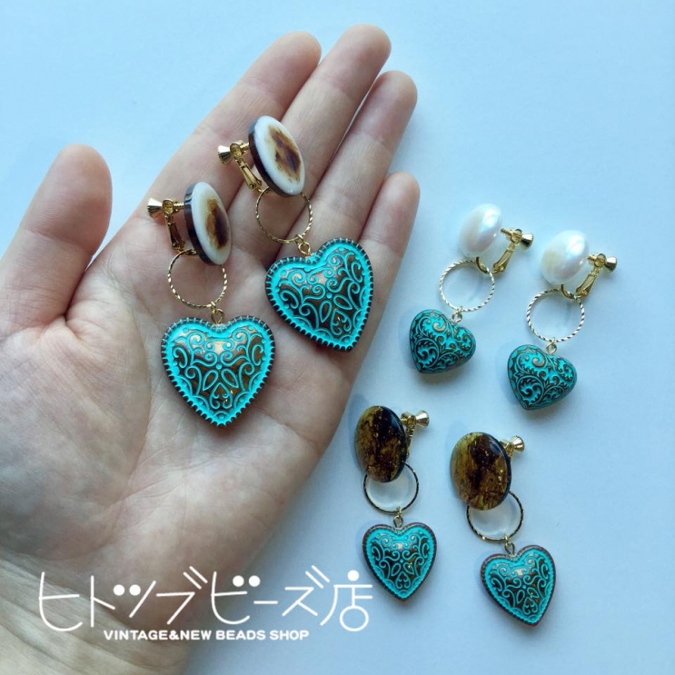 ドイツアクリルを使ったイヤリング