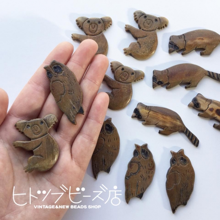 水牛の角を彫刻して作られた動物パーツ