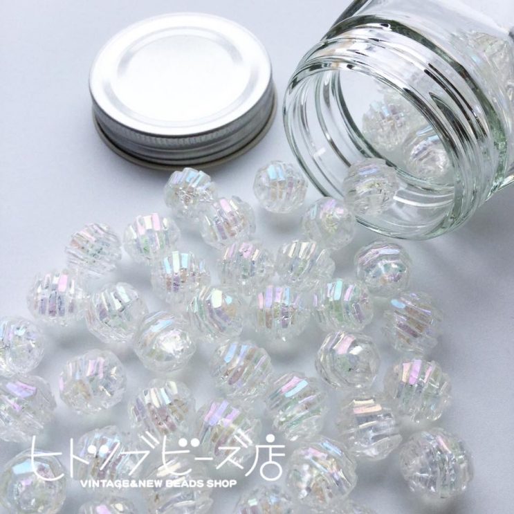 ドイツヴィンテージのアクリルビーズ