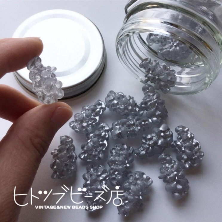 ドイツヴィンテージのアクリルビーズ