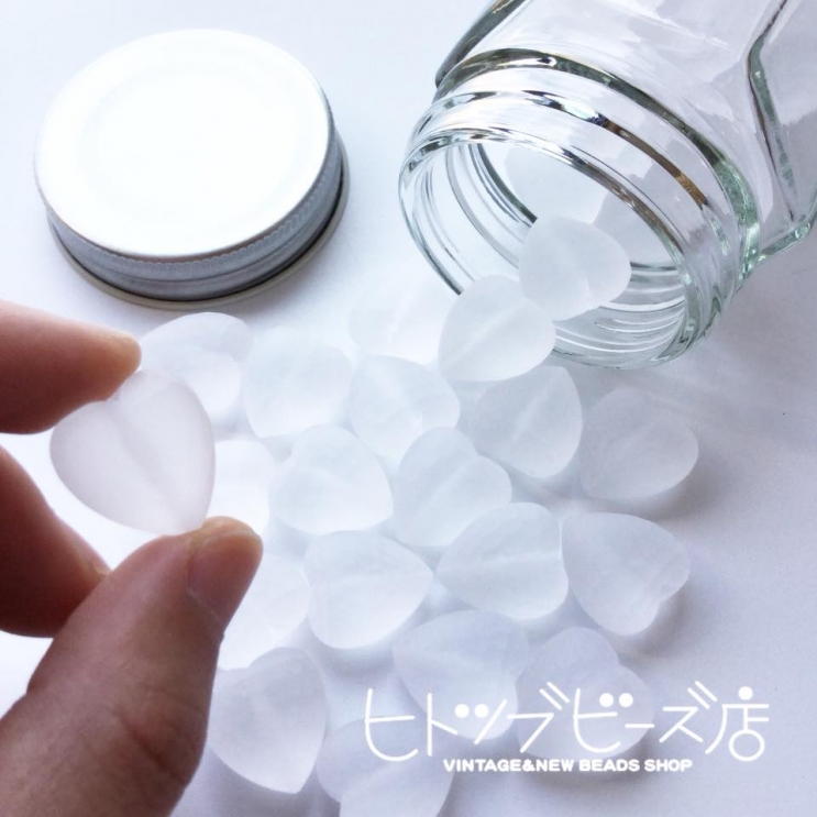 磨りガラス風ハートビーズ