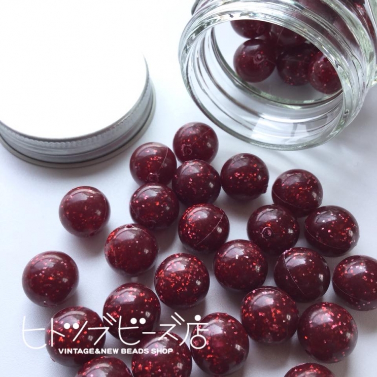 ドイツヴィンテージの赤いビーズ