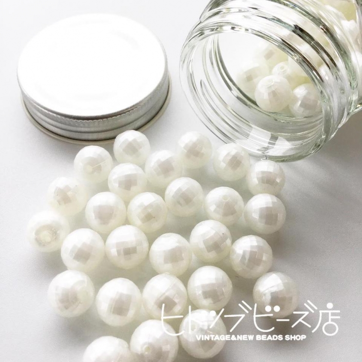 ドイツヴィンテージの多面カットビーズ