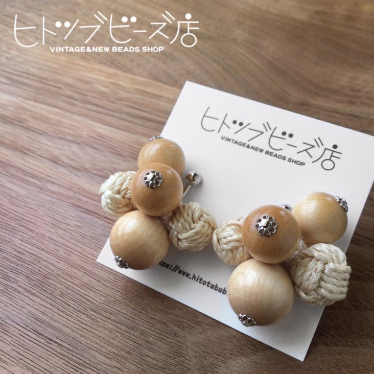 ビーズアクセサリー