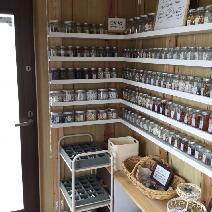 ヒトツブビーズ店の店内