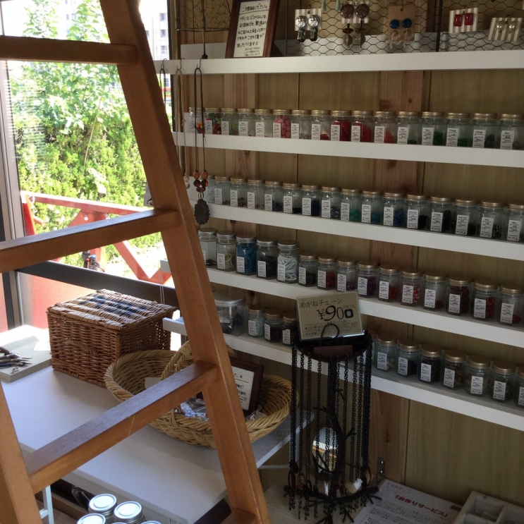 ヒトツブビーズ店の店内