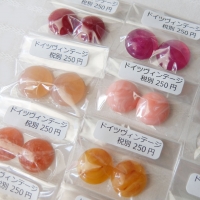 春夏にぴったりの爽やかな色の小さめカボション