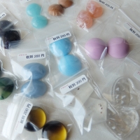 ヒトツブビーズ店のカボション