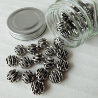 ヒトツブビーズ店のビーズ