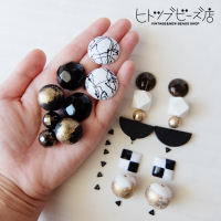 モノトーン×ゴールドのビーズとカボションのセット