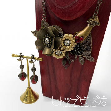 店主の作ったアクセサリー