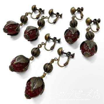 店主の作ったアクセサリー