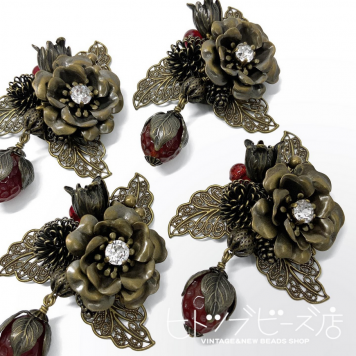 店主の作ったアクセサリー