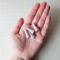 イタリア製ヴィンテージ円錐ビーズ